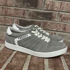Mens Freshy California Kingpin gray/white low top shoes size 9